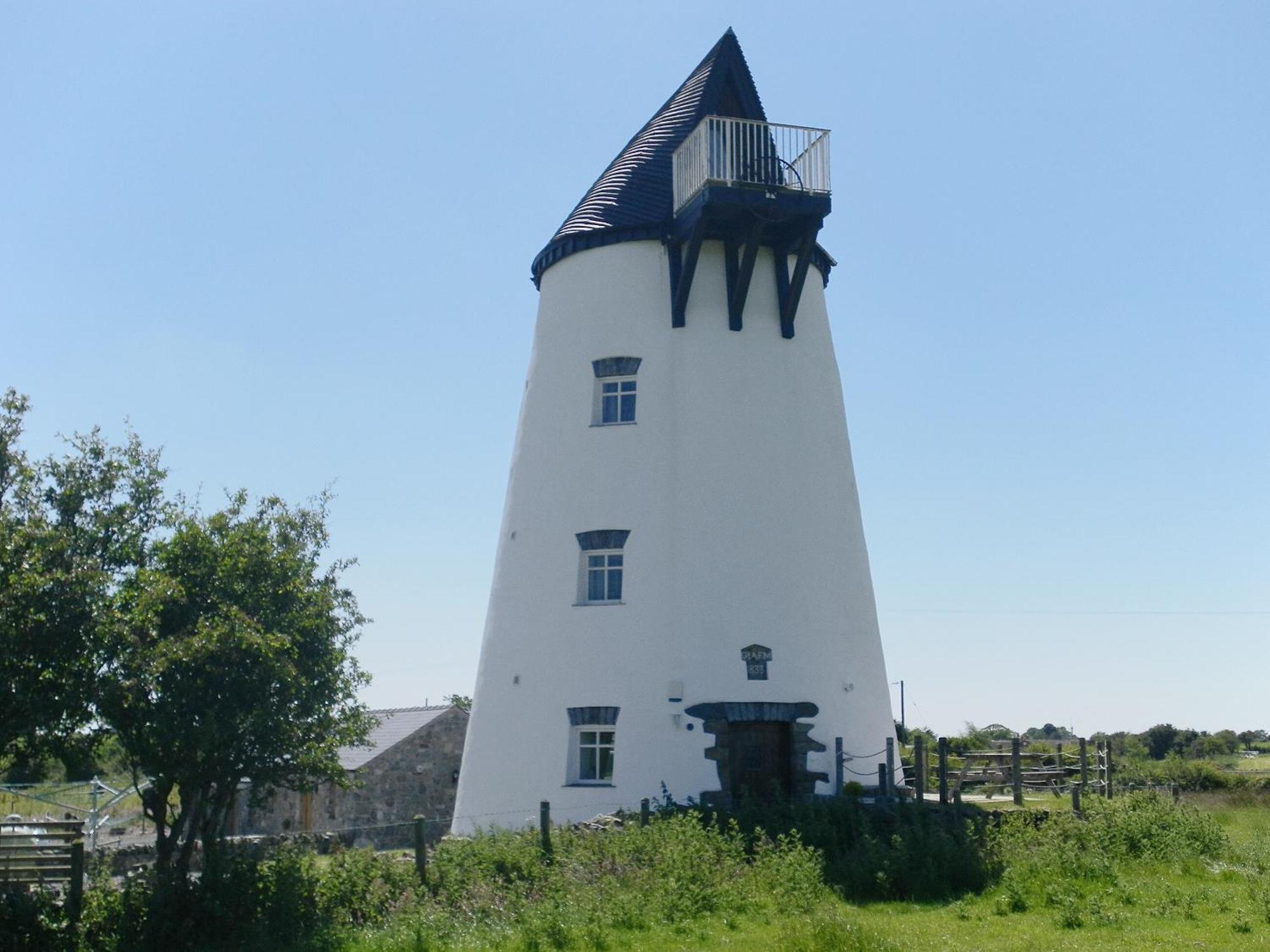 The Windmill Villa Coedana Exterior foto